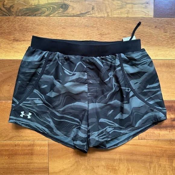 Under Armour Fly-By 2.0 Printed Shorts - Picture 1 of 7